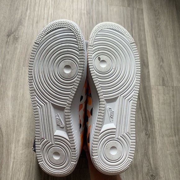 Nike Air Force 1 Orange Camo Size 8.5 Mens - Picture 4 of 4
